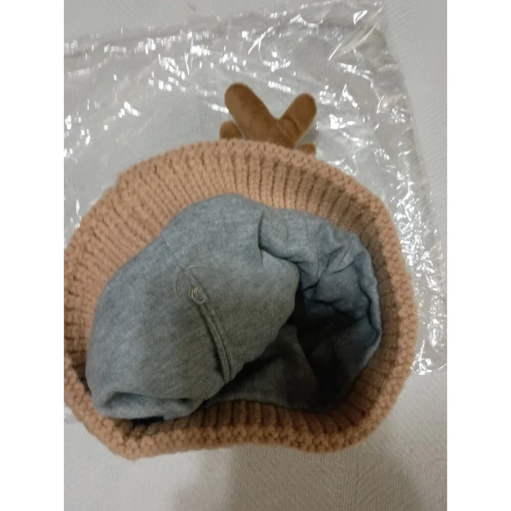 Cozy Knitted Deer Beanie Hat With Baby Antlers. NEW!cOOL !COZY WARM!